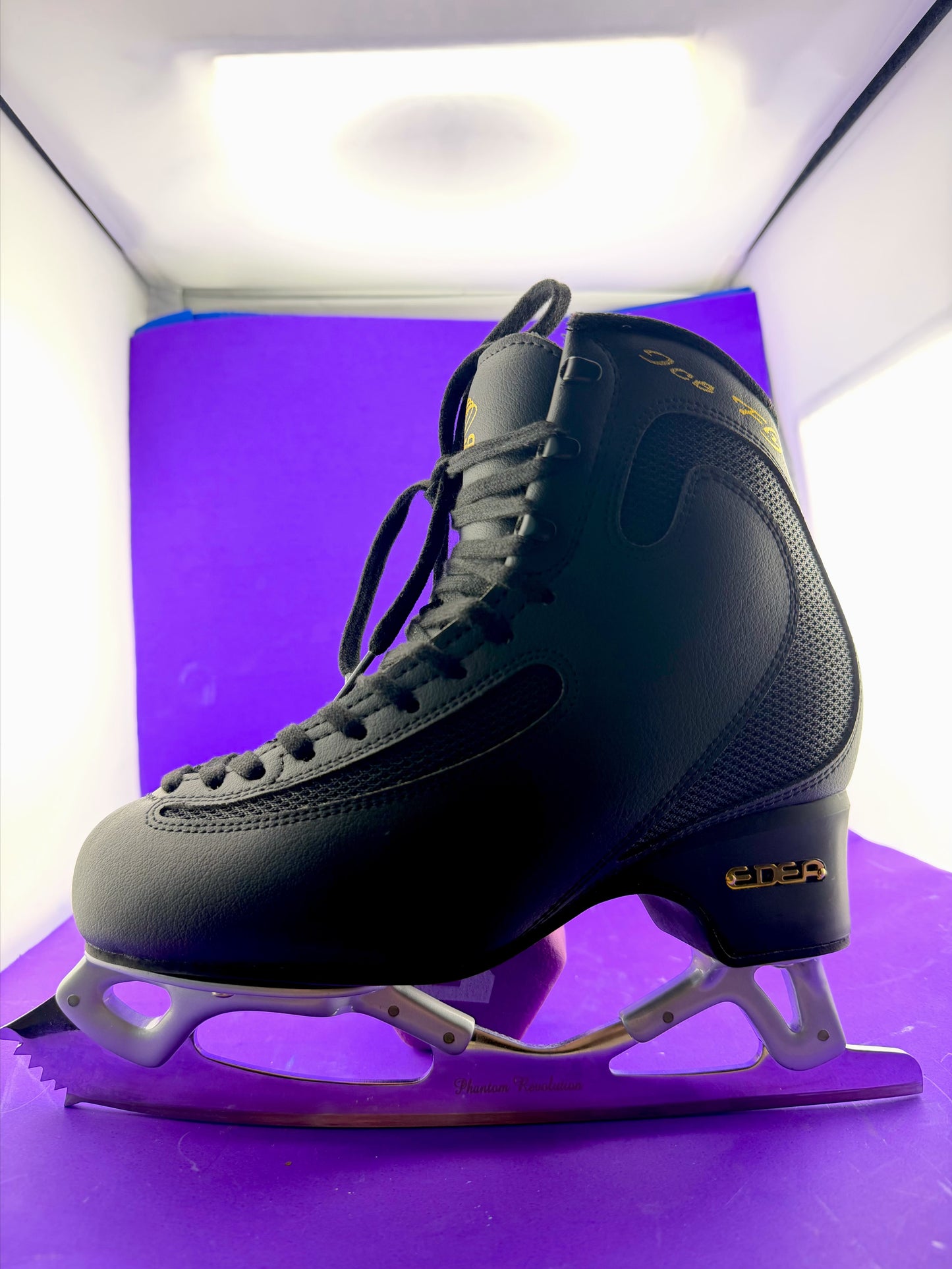 Edea Ice Fly 235 C Black and Gold Seal Revolution