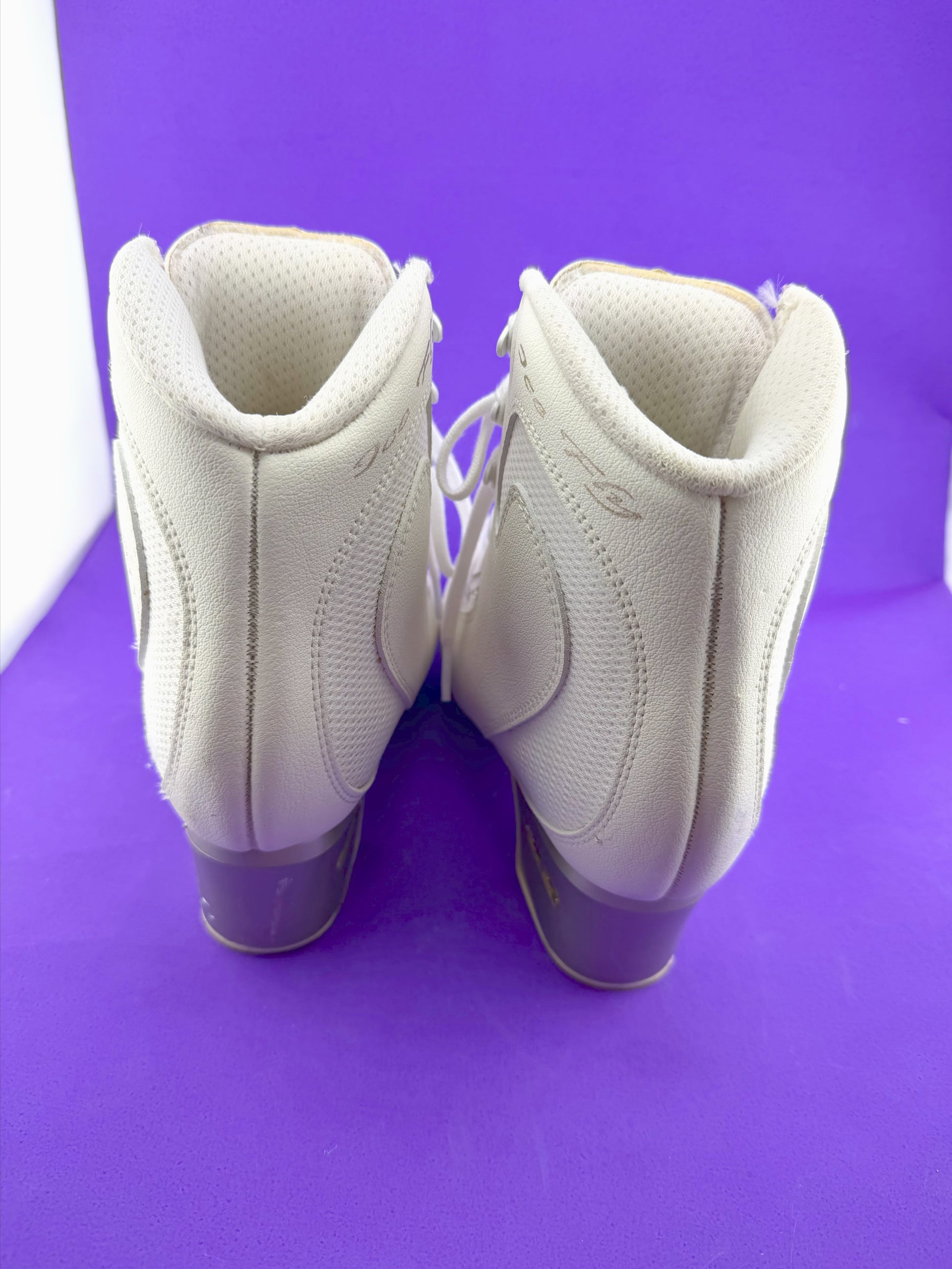 Quality Gently Used Figure Skates