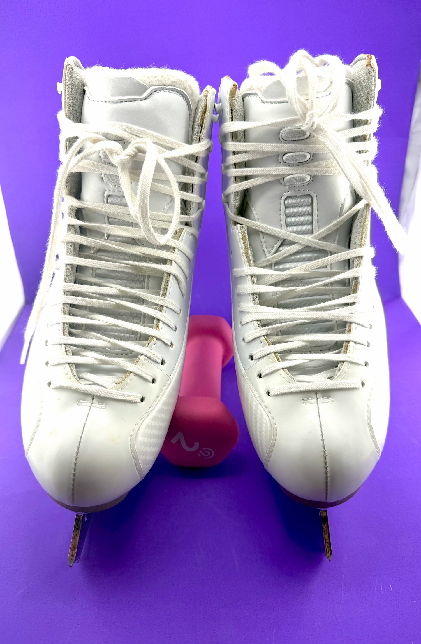 Gently Used Figure Skates Jackson Synergy Elite DJ6060 8.5 W Pattern 99 Edea 260