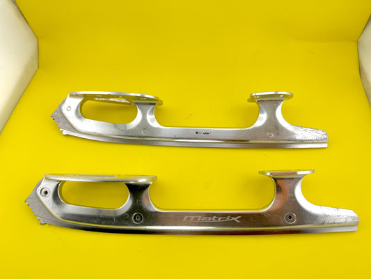 Matrix Supreme Blades size 9.25