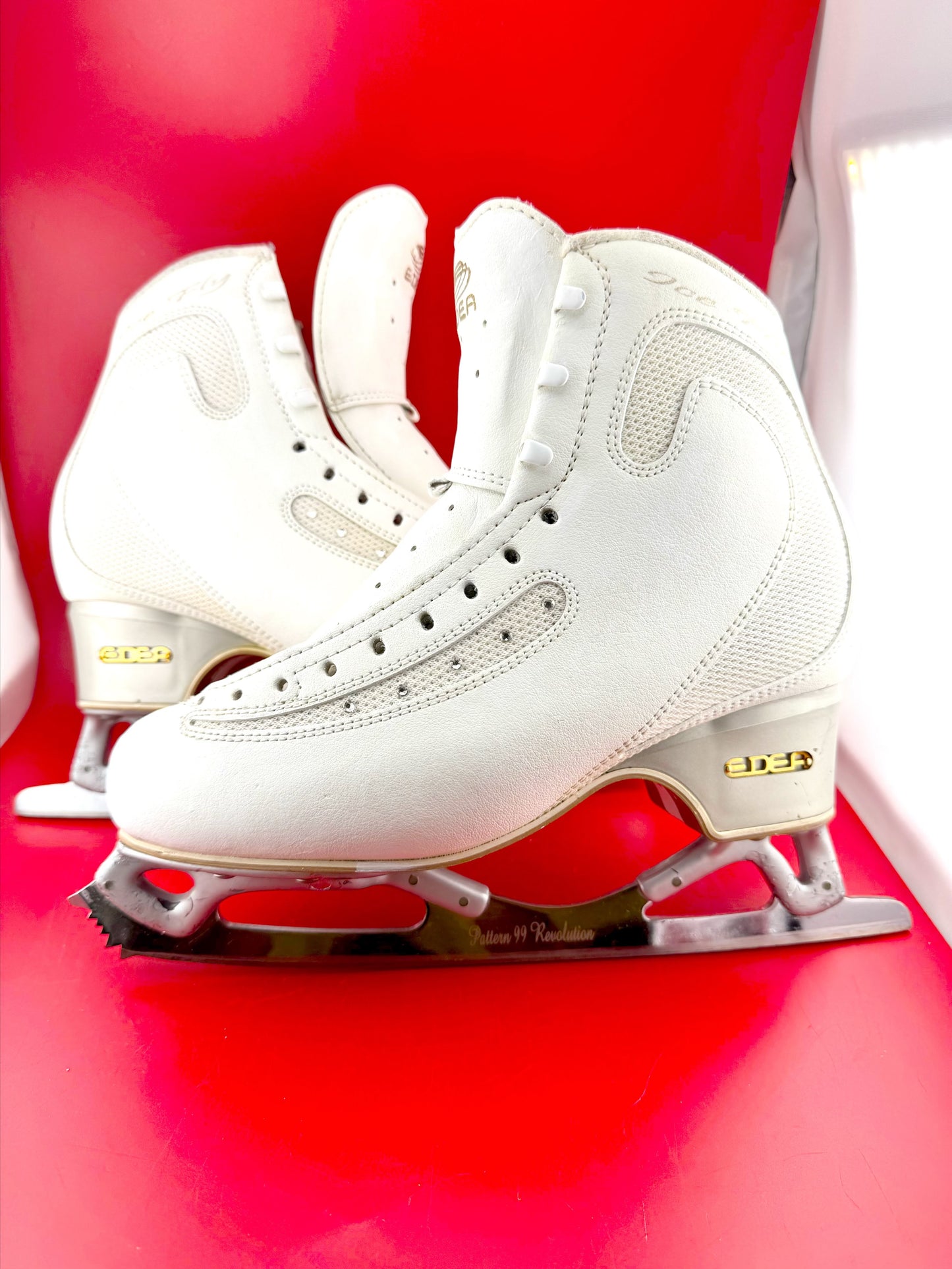 Edea Ice Fly 260 C and Pattern 99 Revolution Blades
