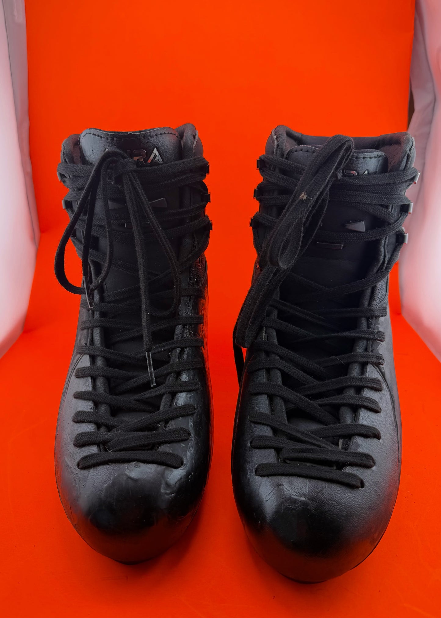 Aura Men’s Skate size 275 C