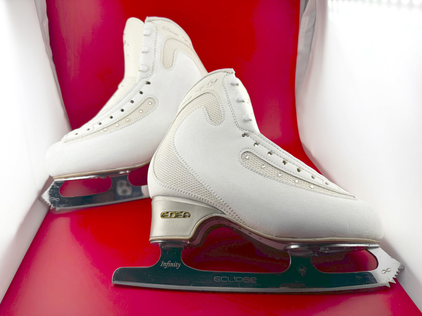 Edea Ice Fly 250 D and Eclipse Canada made blades