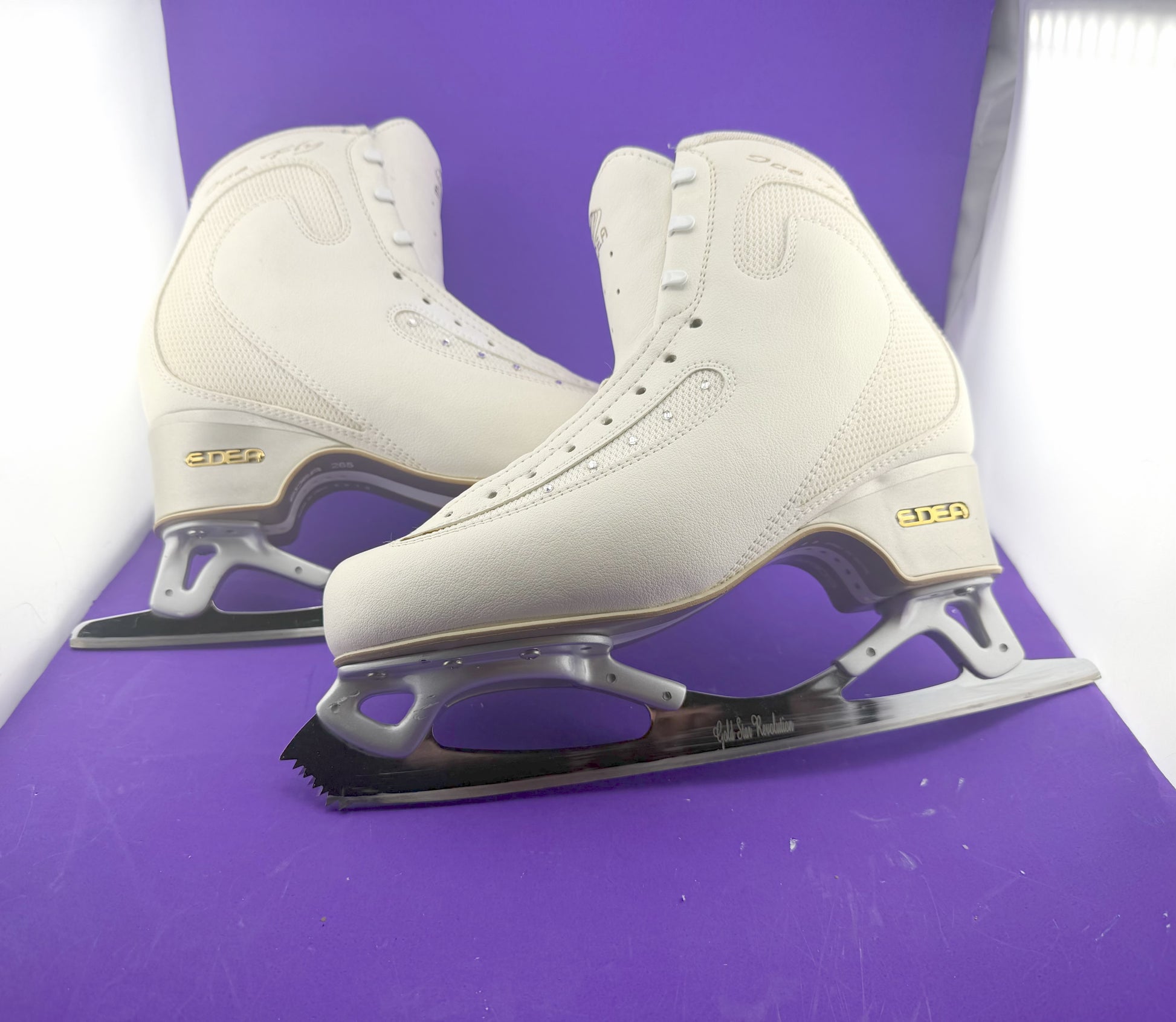 Quality Gently Used Figure Skates