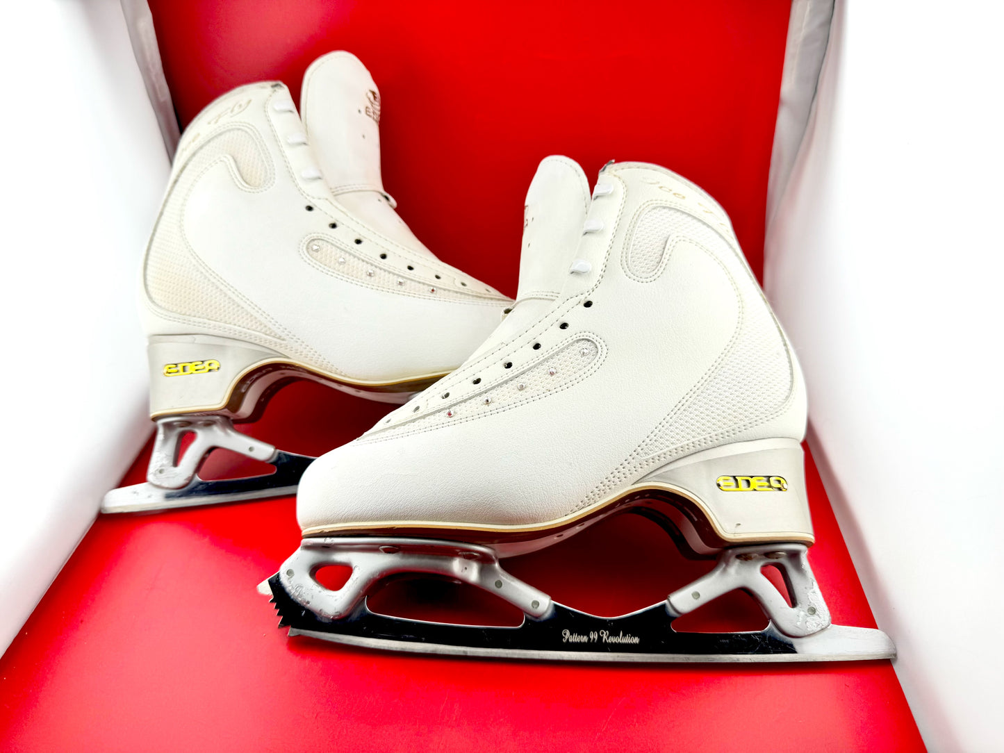 Edea Ice Fly 240 B and Pattern 99 Revolution