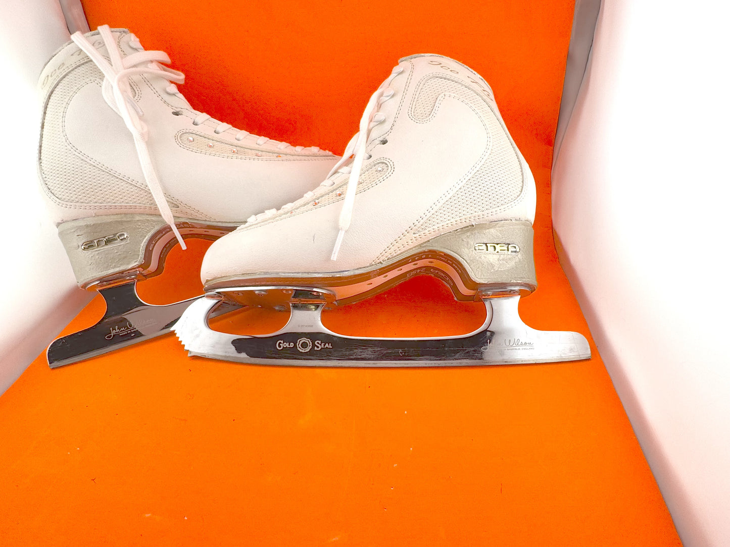 Edea Ice Fly 245 B and Gold Seal Blades
