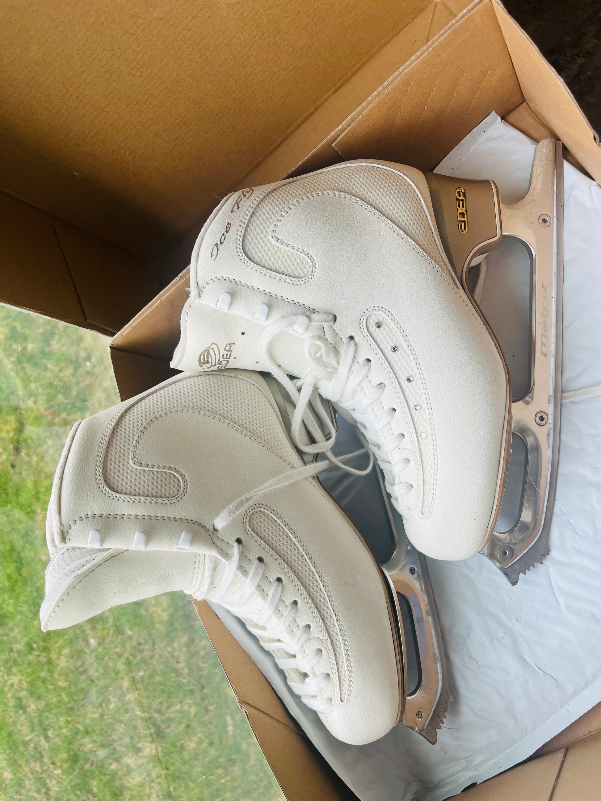 Quality Gently Used Figure Skates